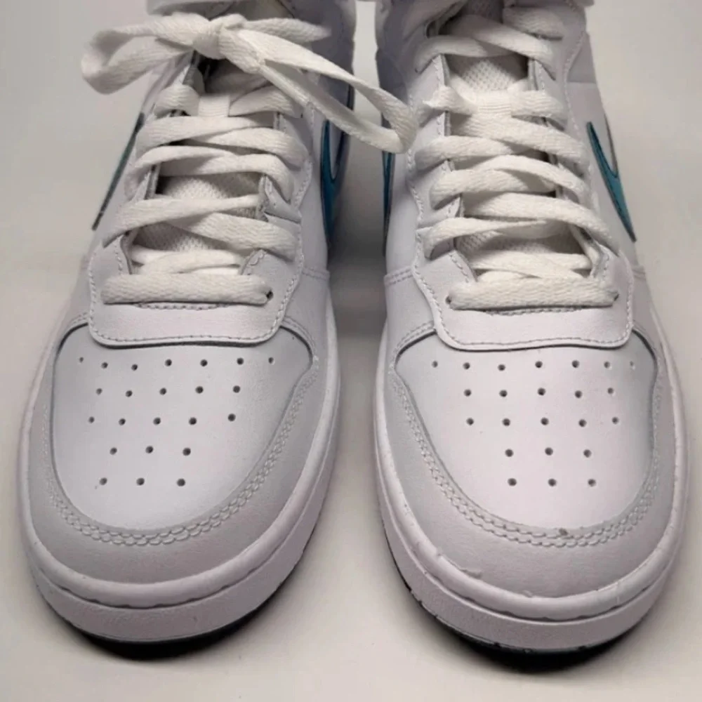 Nike Kids White and Teal High-Top Sneakers Sz 6Y Nike